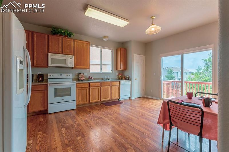 7235 Amber Ridge Dr, Colorado Springs, CO 80922