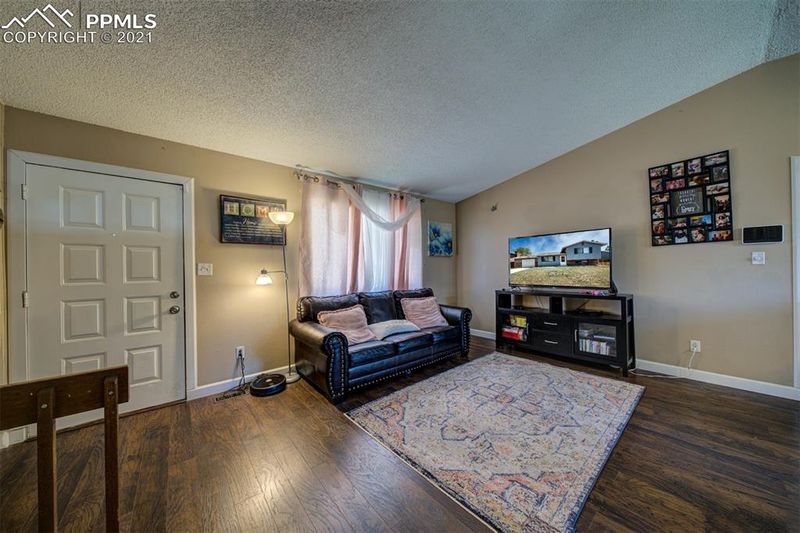 7235 Red Cloud St, Colorado Springs, CO 80911