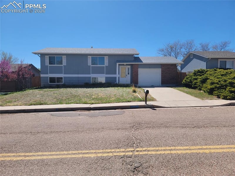 7240 Goldfield Dr, Colorado Springs, CO 80911