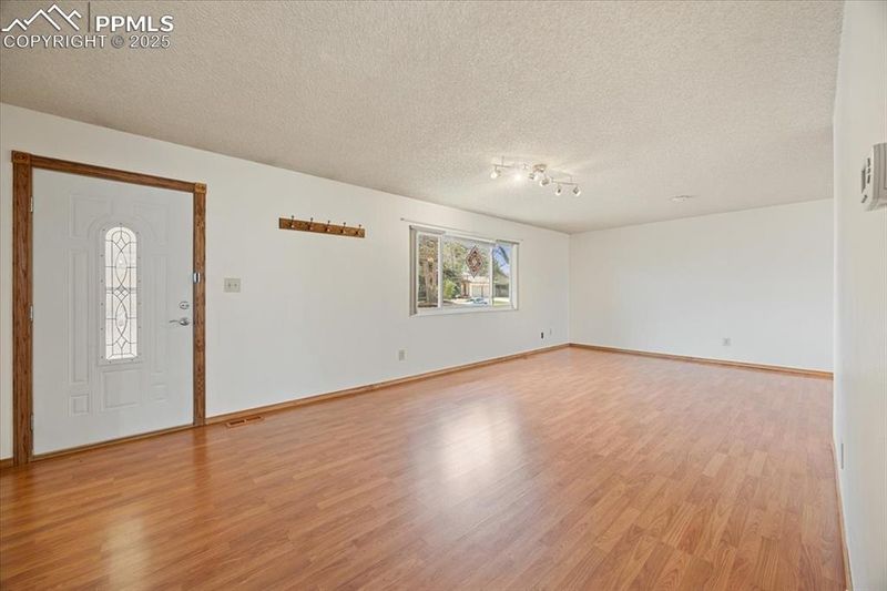 7240 River Bend Rd, Colorado Springs, CO 80911
