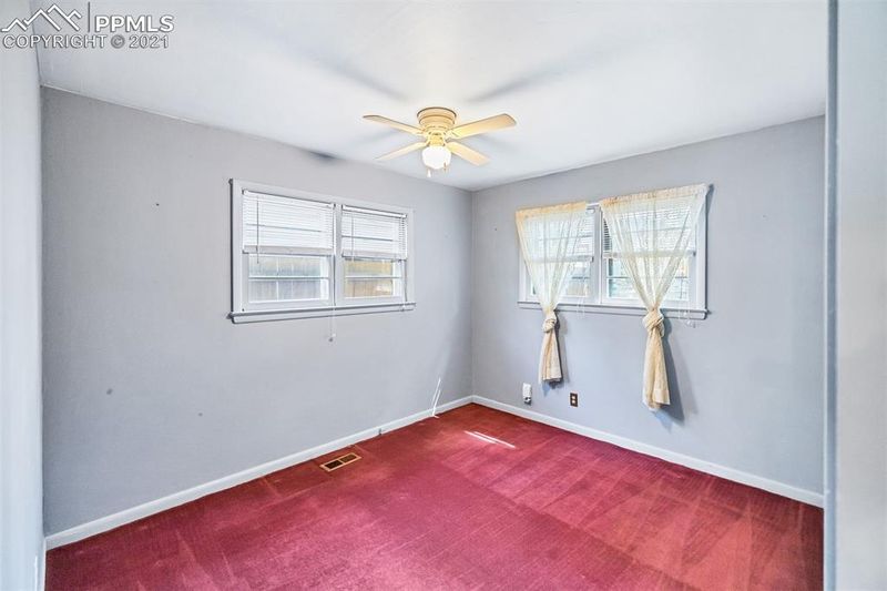 725 Arcadia Pl, Colorado Springs, CO 80903