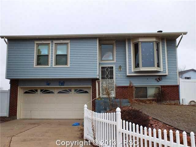 725 Badger Dr, Colorado Springs, CO 80916