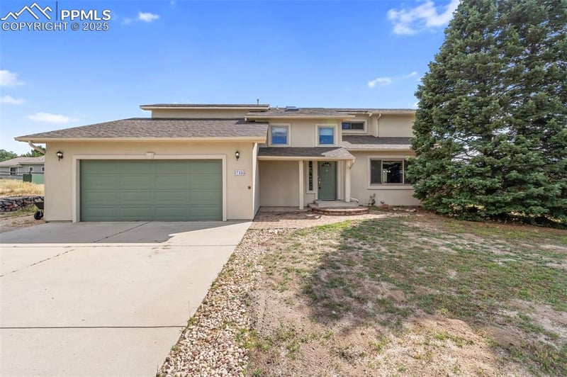 725 Bowstring Rd, Monument, CO 80132