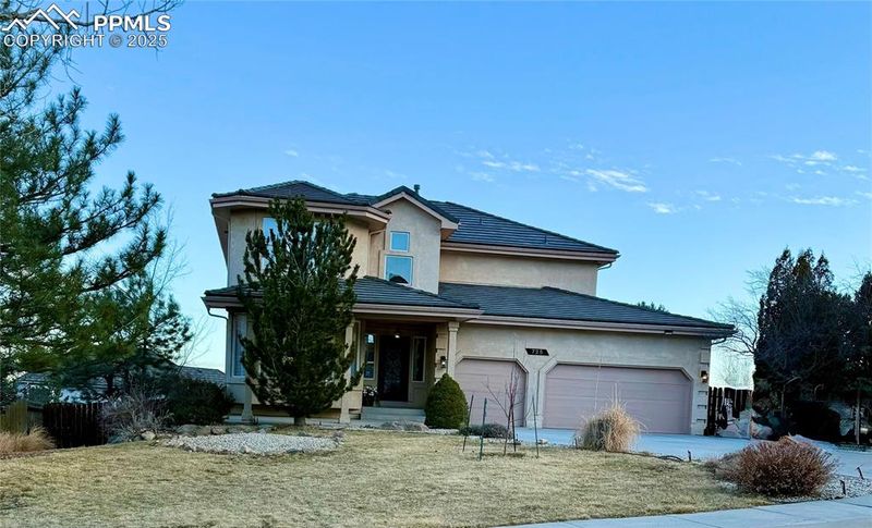 725 Sableglen Ct, Colorado Springs, CO 80906