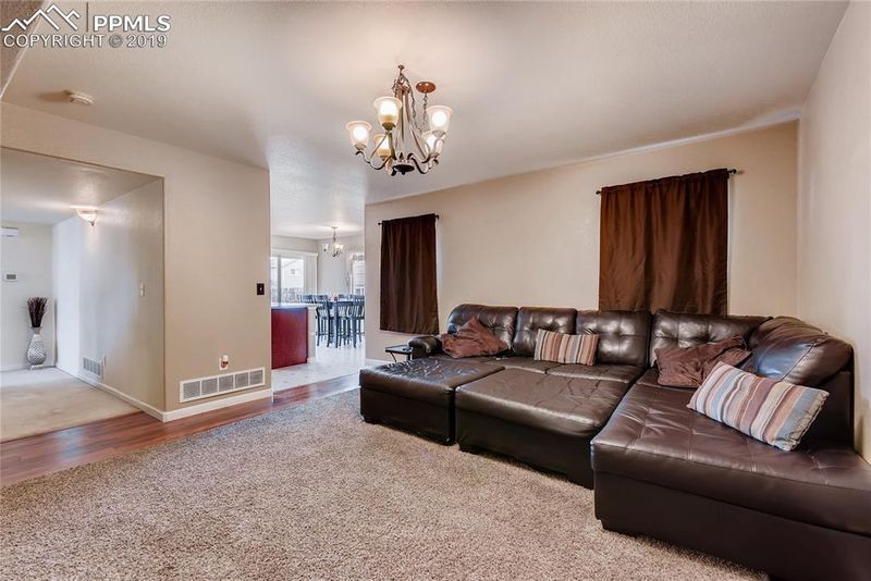 7250 Lone Eagle Ln, Colorado Springs, CO 80925