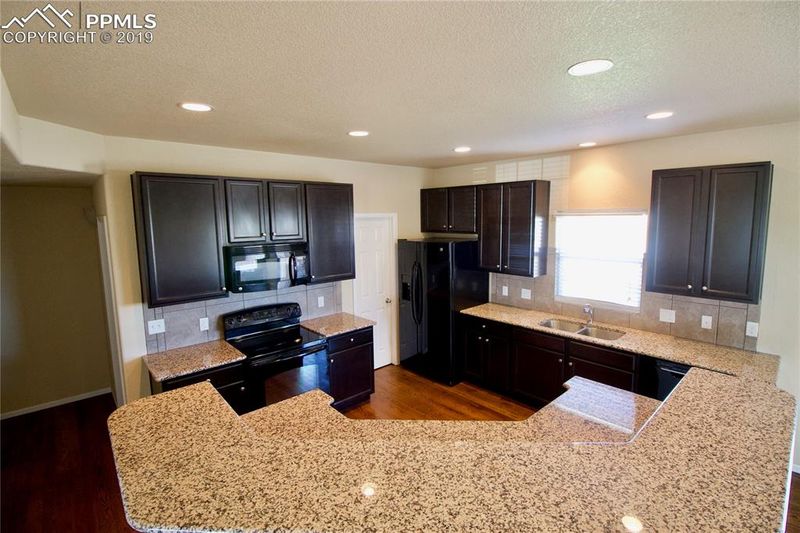 7250 Red Cardinal Loop, Colorado Springs, CO 80908