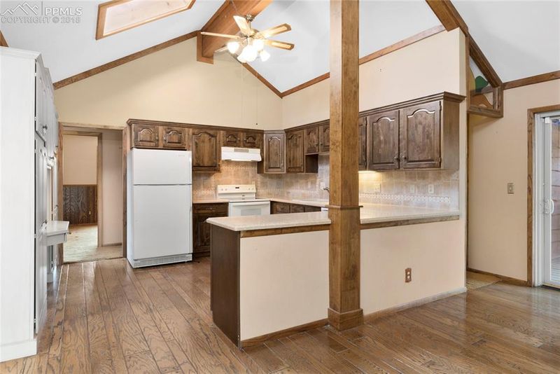 7258 Antelope Ln, Colorado Springs, CO 80920