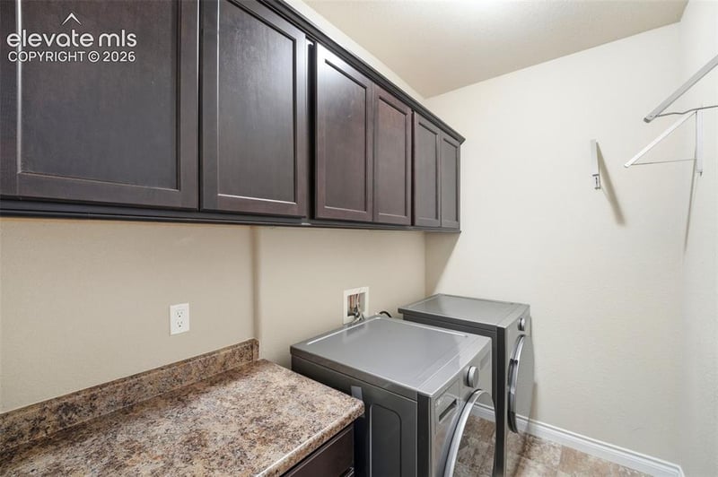 7264 Jagged Rock Cir, Colorado Springs, CO 80927