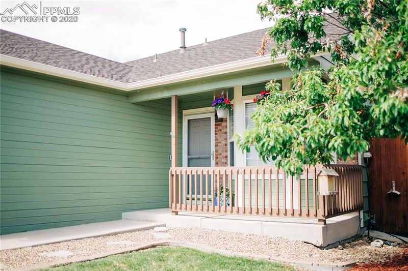 7274 Banberry Dr, Colorado Springs, CO 80925