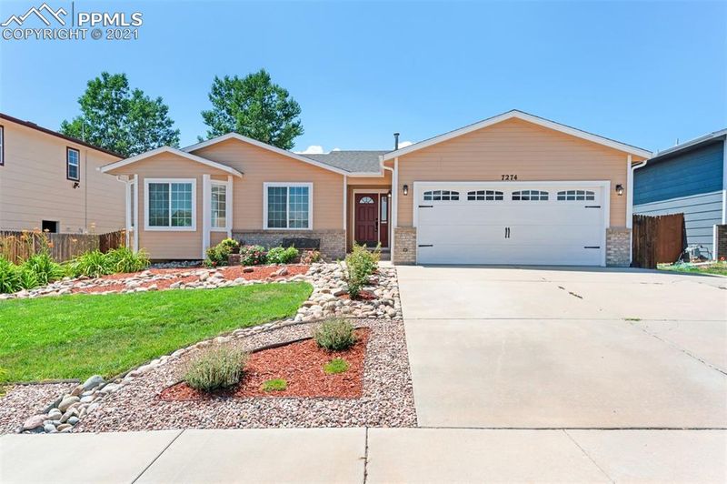 7274 Lone Eagle Ln, Colorado Springs, CO 80925