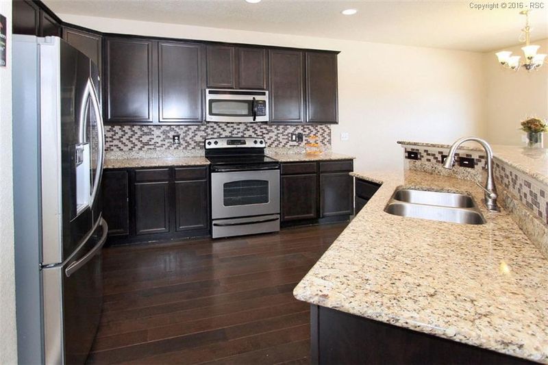 7278 Araia Dr, Fountain, CO 80817