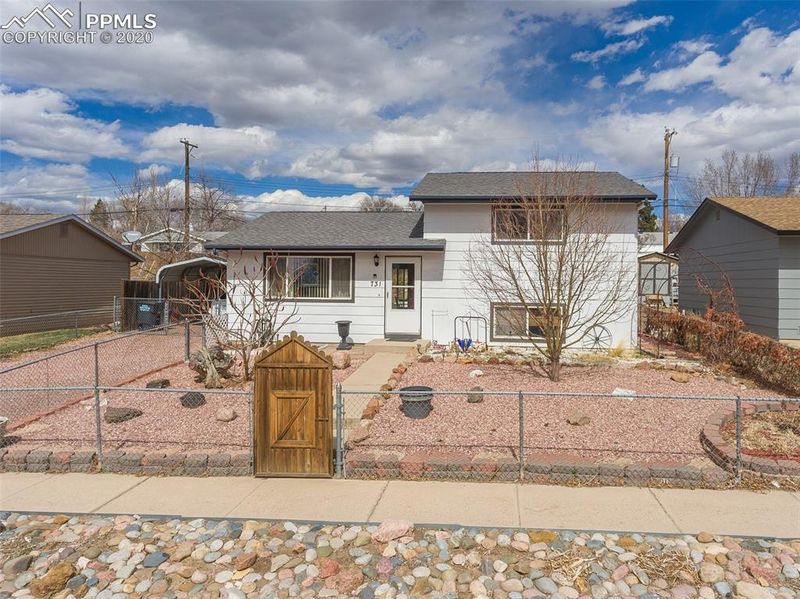 731 Winnepeg Dr, Colorado Springs, CO 80910