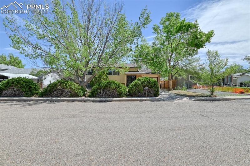 7310 Colonial Ct, Fountain, CO 80817