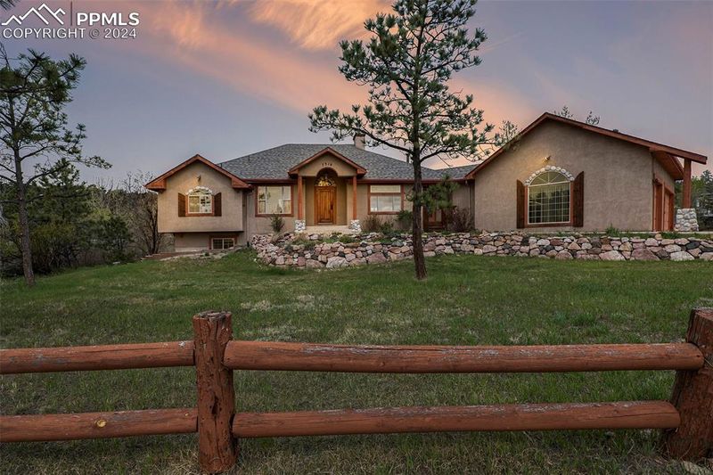 7310 Winding Oaks Dr, Colorado Springs, CO 80919