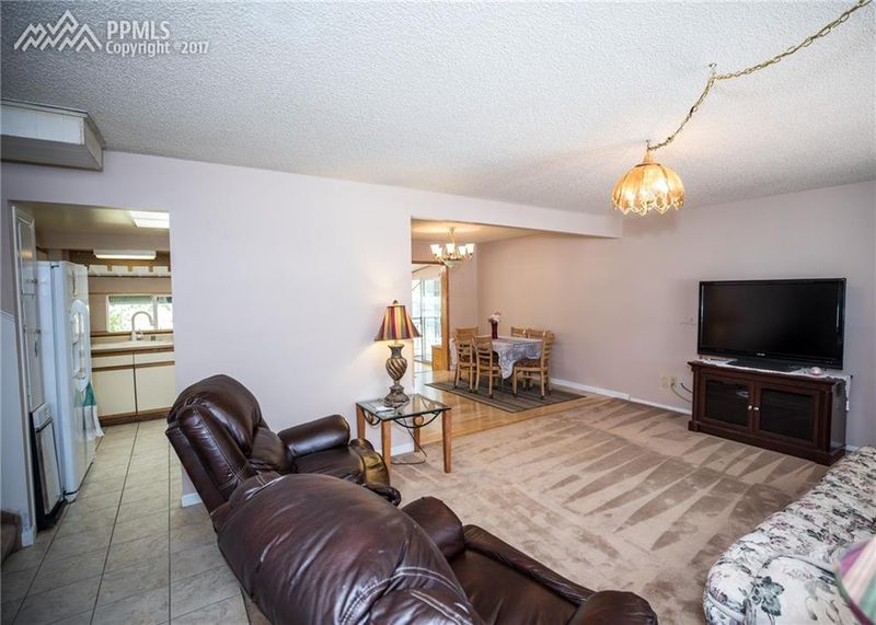 7315 Sugarloaf Ter, Fountain, CO 80817