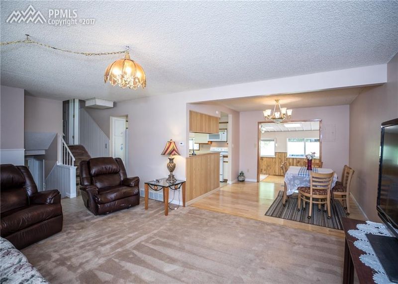 7315 Sugarloaf Ter, Fountain, CO 80817