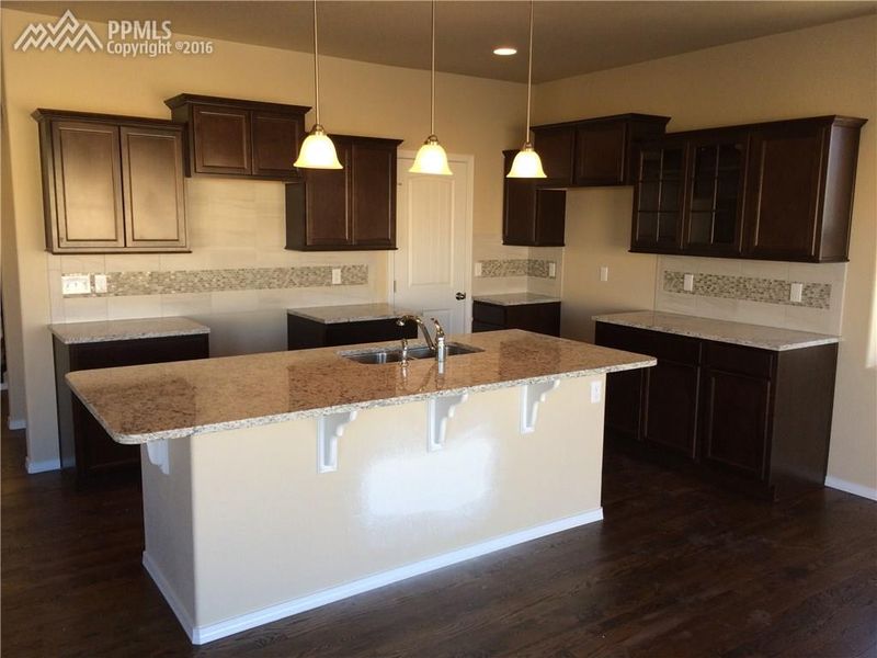 7320 Jagged Rock Cir, Colorado Springs, CO 80927
