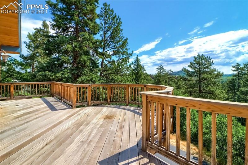7335 Osage Rd, Larkspur, CO 80118