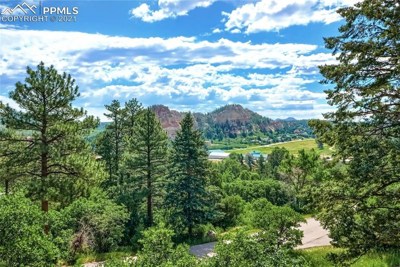 7335 Osage Rd, Larkspur, CO 80118