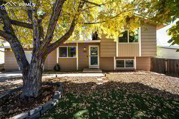 7335 Woodstock St, Colorado Springs, CO 80911