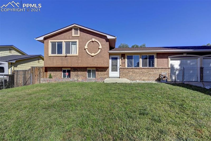 7336 Colonial Dr, Fountain, CO 80817