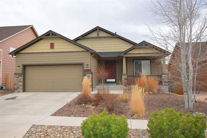 7337 Legend Hill Dr, Colorado Springs, CO 80923