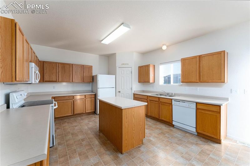 7343 Glenburn Dr, Fountain, CO 80817