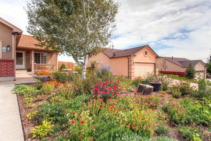 7355 Allens Park Dr, Colorado Springs, CO 80922