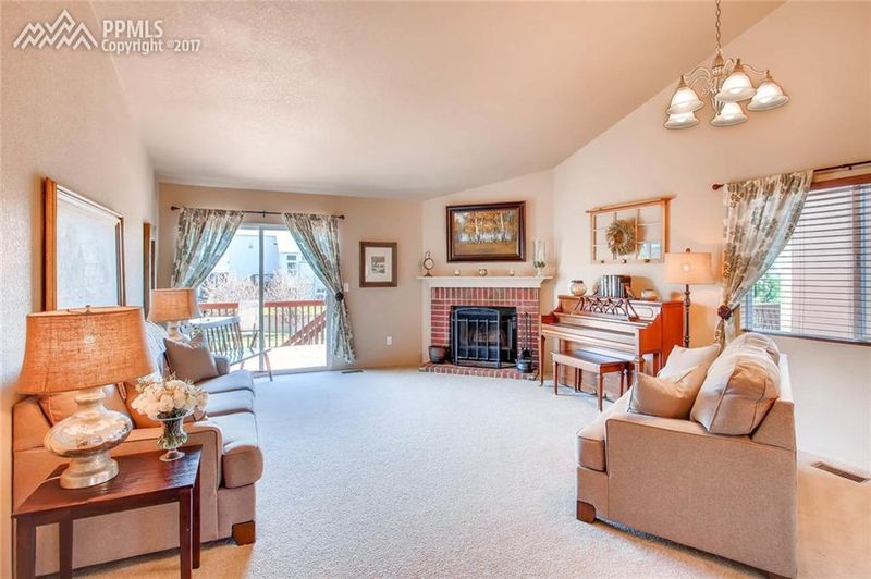 7357 Legend Hill Dr, Colorado Springs, CO 80923