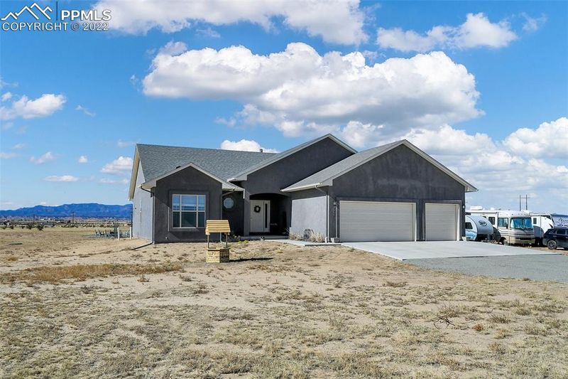 7364 Moab Ct, Fountain, CO 80817