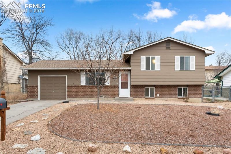 7367 Metropolitan St, Colorado Springs, CO 80911