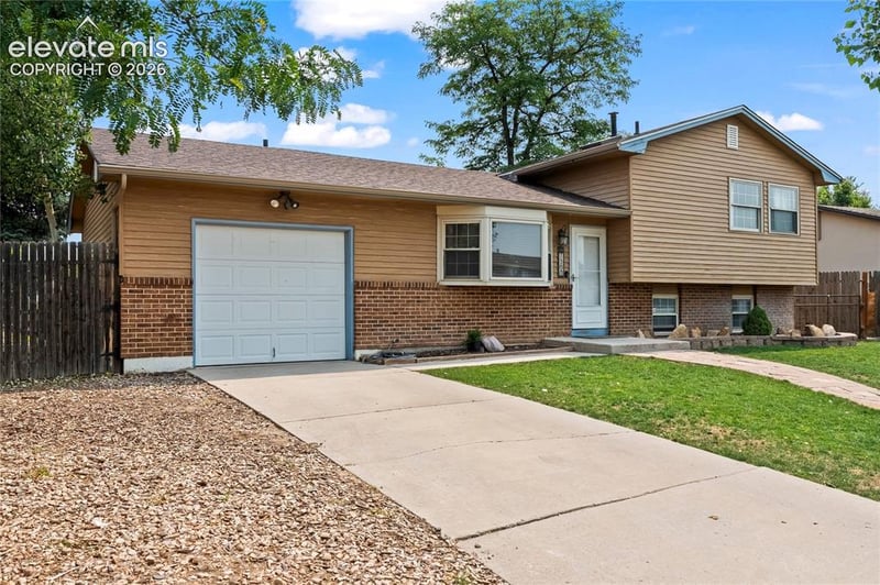 7368 Colonial Dr, Fountain, CO 80817