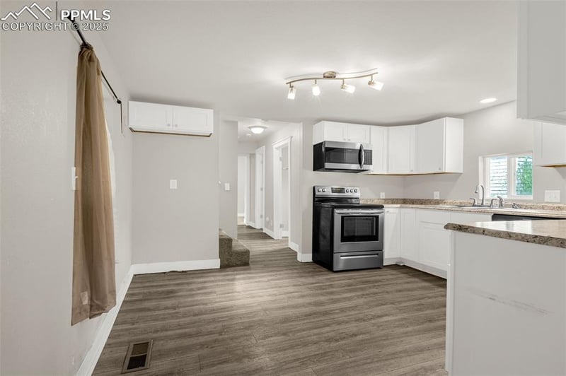 738 Harrison Pl, Colorado Springs, CO 80905