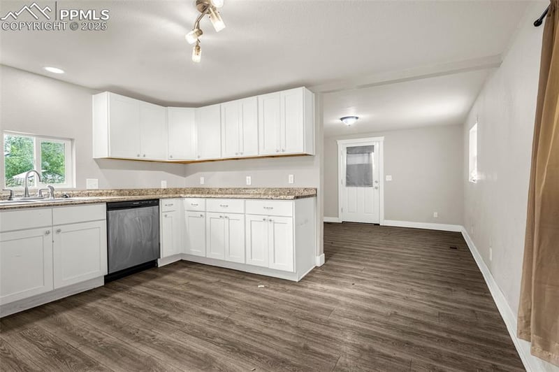 738 Harrison Pl, Colorado Springs, CO 80905
