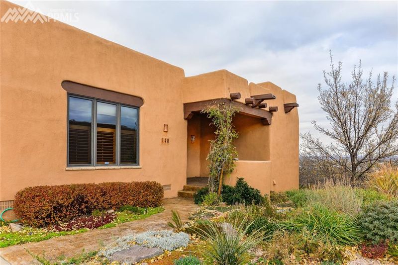 740 Crestfield Grv, Colorado Springs, CO 80906