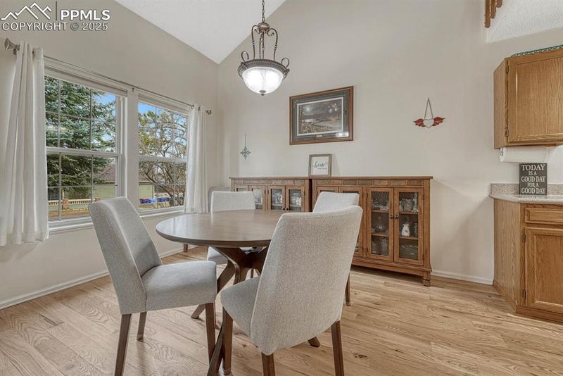 740 Crown Point Dr, Colorado Springs, CO 80906