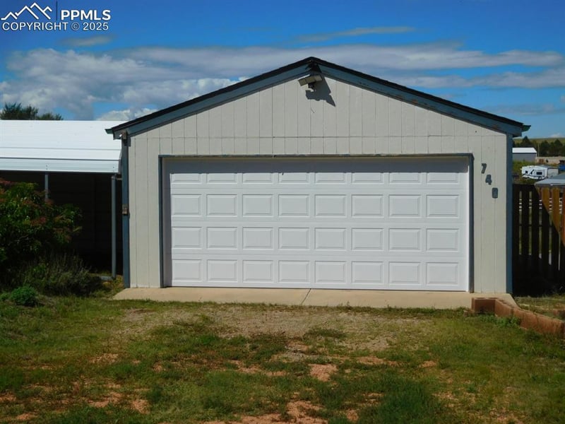 740 Donald Rd, Colorado Springs, CO 80930