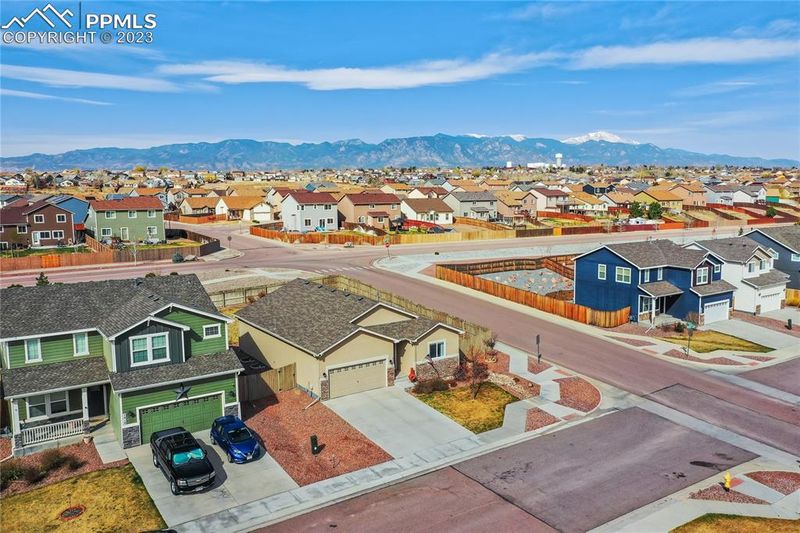 7406 Dutch Loop, Colorado Springs, CO 80925