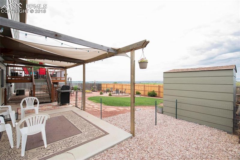 7406 Sue Ln, Colorado Springs, CO 80925