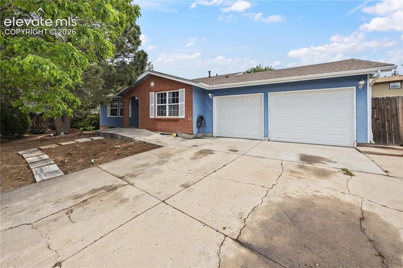 7409 Colonial Dr, Fountain, CO 80817