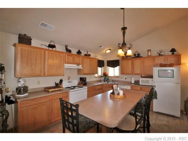 741 Apache Trl, Woodland Park, CO 80863