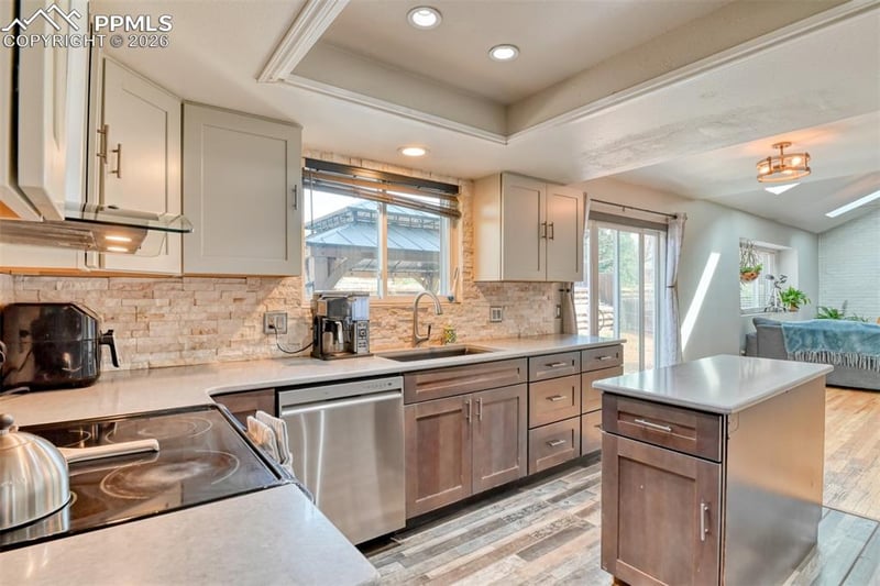 7410 Hickorywood Dr, Colorado Springs, CO 80920