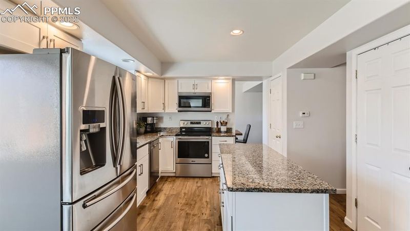 7411 Klipspringer Dr, Colorado Springs, CO 80922