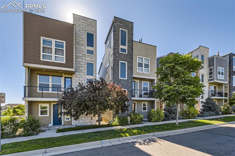 7414 S Logan St, Littleton, CO 80122