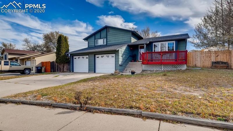 7422 River Bend Rd, Colorado Springs, CO 80911