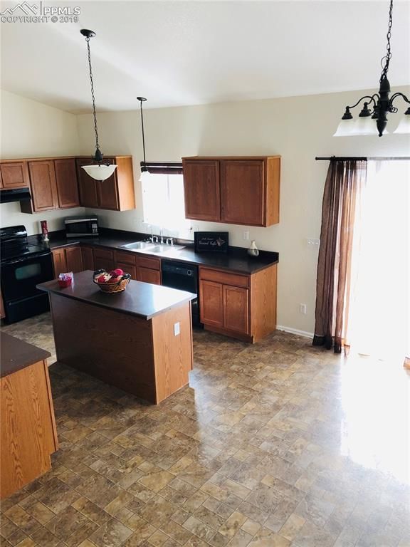 7423 Willow Pines Pl, Fountain, CO 80817