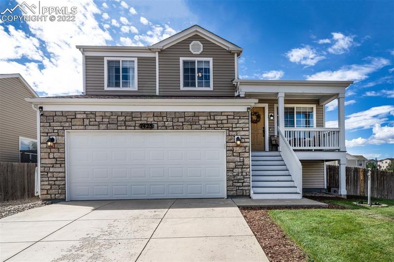 7425 Dobbs Dr, Fountain, CO 80817