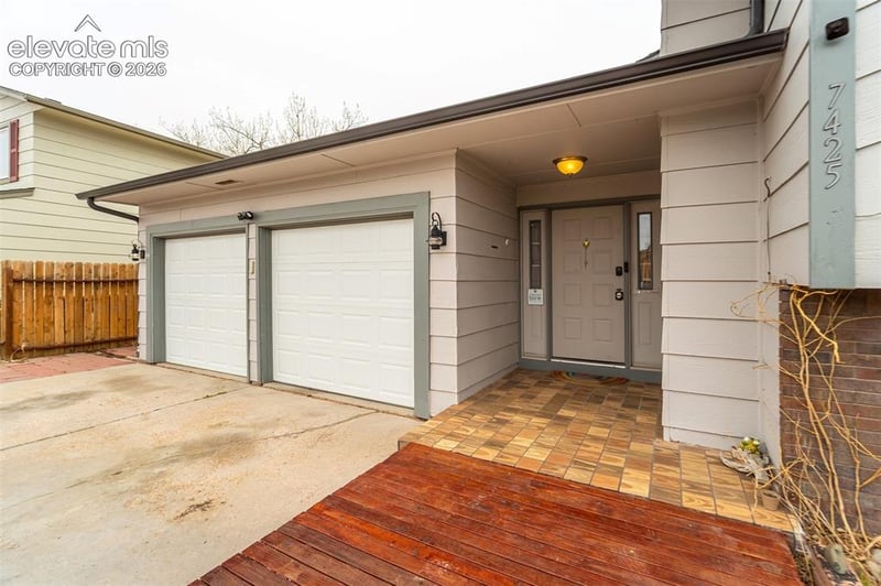 7425 Painted Rock Dr, Colorado Springs, CO 80911