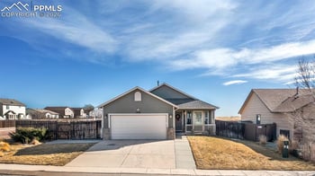 7428 Coral Ridge Dr, Colorado Springs, CO 80925