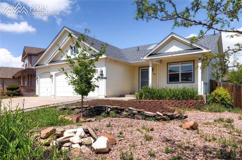 7431 Allens Park Dr, Colorado Springs, CO 80922